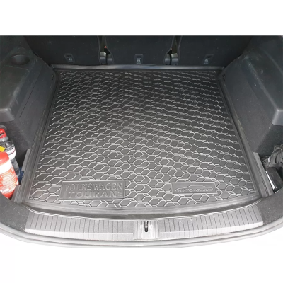 Коврик в багажник для авто Volkswagen Touran (2015>) (7мест) полиуретан ( AVTO-Gumm )