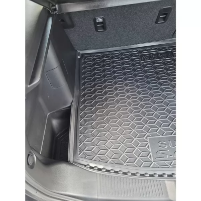 Килим багажника для авто Suzuki S-Cross 3 верхня полка 2021> ДВЗ/MHEV поліуретан ( AVTO-Gumm ) Килим багажника для авто Suzuki S-Cross 3 верхня полка 2021> ДВЗ/MHEV поліуретан ( AVTO-Gumm )