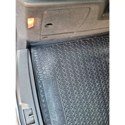 Килим багажника для авто Seat Alhambra 2010> ▬ поліуретан ( AVTO-Gumm ) Килим багажника для авто Seat Alhambra 2010> ▬ поліуретан ( AVTO-Gumm )
