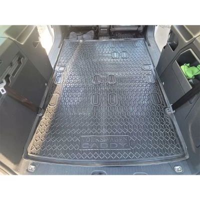 Килим багажника для авто Volkswagen Caddy Maxi 2021 7мест▬ поліуретан ( AVTO-Gumm )