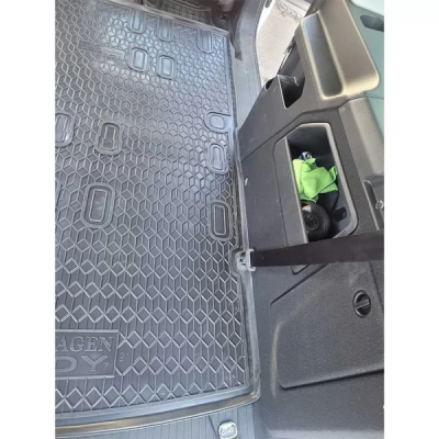 Килим багажника для авто Volkswagen Caddy Maxi 2021 7мест▬ поліуретан ( AVTO-Gumm )