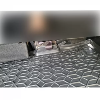 Килим багажника для авто Hyundai Terracan поліуретан ( AVTO-Gumm ) Килим багажника для авто Hyundai Terracan поліуретан ( AVTO-Gumm )
