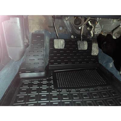 Коврик в салон водительский для Mazda 323 BA (1994-1998) седан, полиуретан ( AVTO-Gumm )