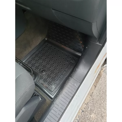 Коврики в салон для авто Jeep Compass ( 3 клипсы ) (2011-2016) полиуретан ( AVTO-Gumm )