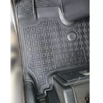 Коврики в салон, комплект для авто Iveco Stralis Active Space (2012-2016) полиуретан ( AVTO-Gumm )