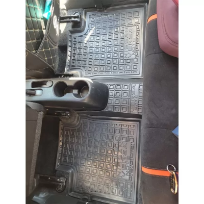 Коврики в салон, комплект для авто Nissan Versa (2013-2019) полиуретан ( AVTO-Gumm )