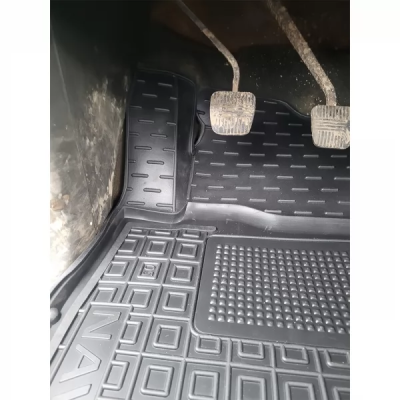Коврики в салон для авто Nissan Navara KingCab (2005>) MOD полиуретан ( AVTO-Gumm )
