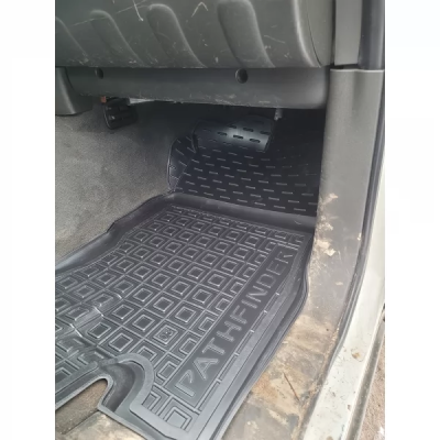 Коврики в салон для авто Nissan Navara DoubleCab (2009>) MOD полиуретан ( AVTO-Gumm )