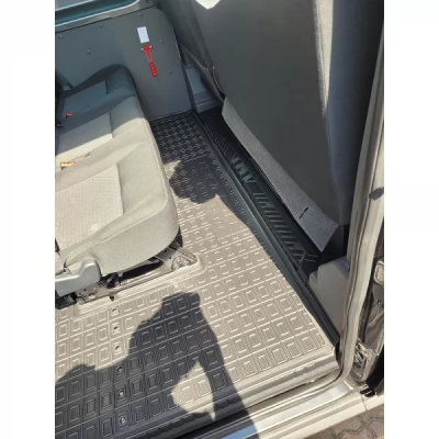 Коврики в салон для авто Ford Transit (2014>) 1+2 (2-й ряд) DoubleCab з 2-х частин полиуретан ( AVTO-Gumm )