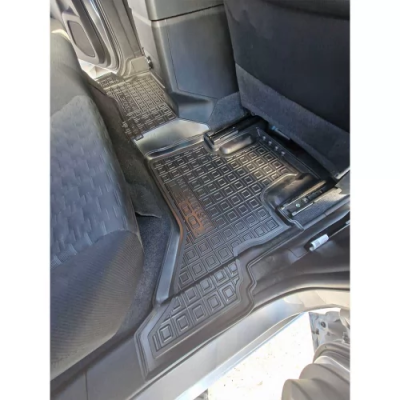 Коврики в салон для авто Mitsubishi L200 (2024>) Invite полиуретан ( AVTO-Gumm )