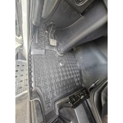 Коврики в салон для авто Iveco Trakker з 2-х частин полиуретан ( AVTO-Gumm )