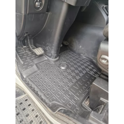Коврики в салон для авто Iveco Trakker з 3-х частин полиуретан ( AVTO-Gumm ) Коврики в салон для авто Iveco Trakker з 3-х частин полиуретан ( AVTO-Gumm )