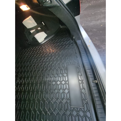 Килим багажника для авто Lexsus CT200h 2011-2022 пластик ( AVTO-Gumm )