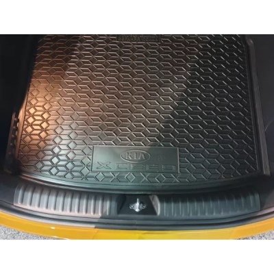 Коврик в багажник для авто KIA XCeed (2020>) (нижняя полка) пластик ( AVTO-Gumm )