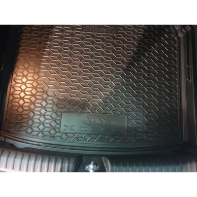 Коврик в багажник для авто KIA XCeed (2020>) (верхняя полка) пластик ( AVTO-Gumm )