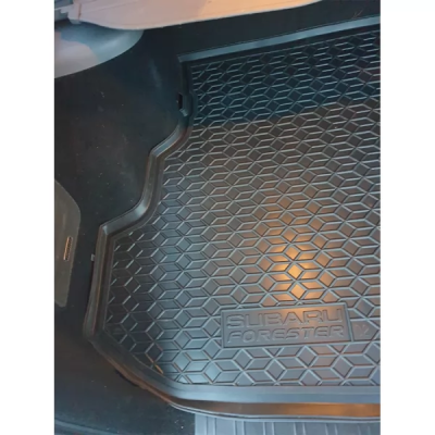 Килимок у багажник для авто Subaru Forester (2002–2007), пластиковий (AVTO-Gumm) Килимок у багажник для авто Subaru Forester (2002–2007), пластиковий (AVTO-Gumm)