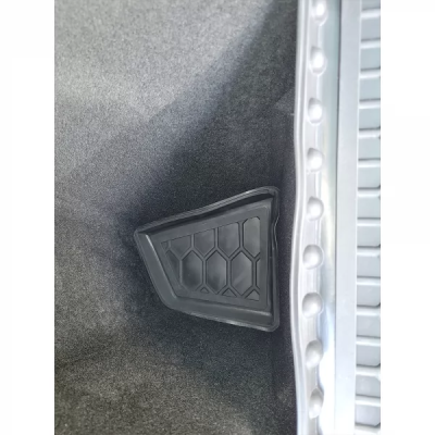 Килимок у багажник для авто Tesla Model Y, пластиковий (AVTO-Gumm) Килимок у багажник для авто Tesla Model Y, пластиковий (AVTO-Gumm)