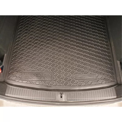 Коврик в багажник для авто Volkswagen Touran (2015>) (7мест) пластик ( AVTO-Gumm )