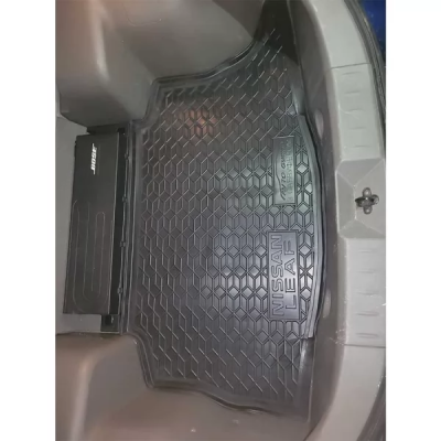 Килимок у багажник для авто Nissan Leaf (2010>) з сабвуфером, пластиковий (AVTO-Gumm)