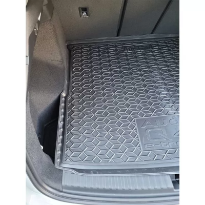 Килим багажника для авто Audi Q4 e-tron верхняя полка 2021&gt пластик ( AVTO-Gumm )