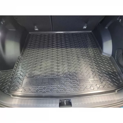 Килим багажника для авто Geely Monjaro верхняя полка пластик ( AVTO-Gumm ) Килим багажника для авто Geely Monjaro верхняя полка пластик ( AVTO-Gumm )