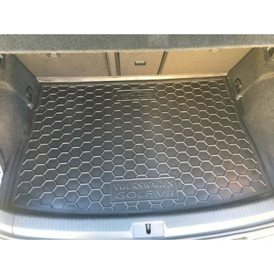 Коврик в багажник для Volkswagen Golf 7 (хетчбэк) пластик ( Avto-Gumm )