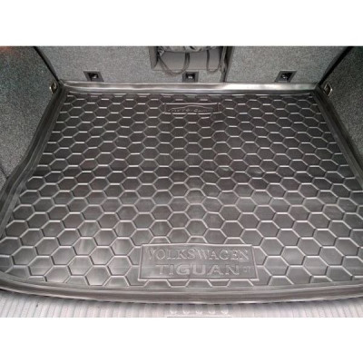 Коврик в багажник для Volkswagen Tiguan ( 2007 - 2016 ) полиуретан ( Avto-Gumm )