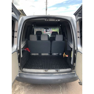Коврик в багажник для Volkswagen Caddy (2004-) корот. база пластик ( Avto-Gumm )